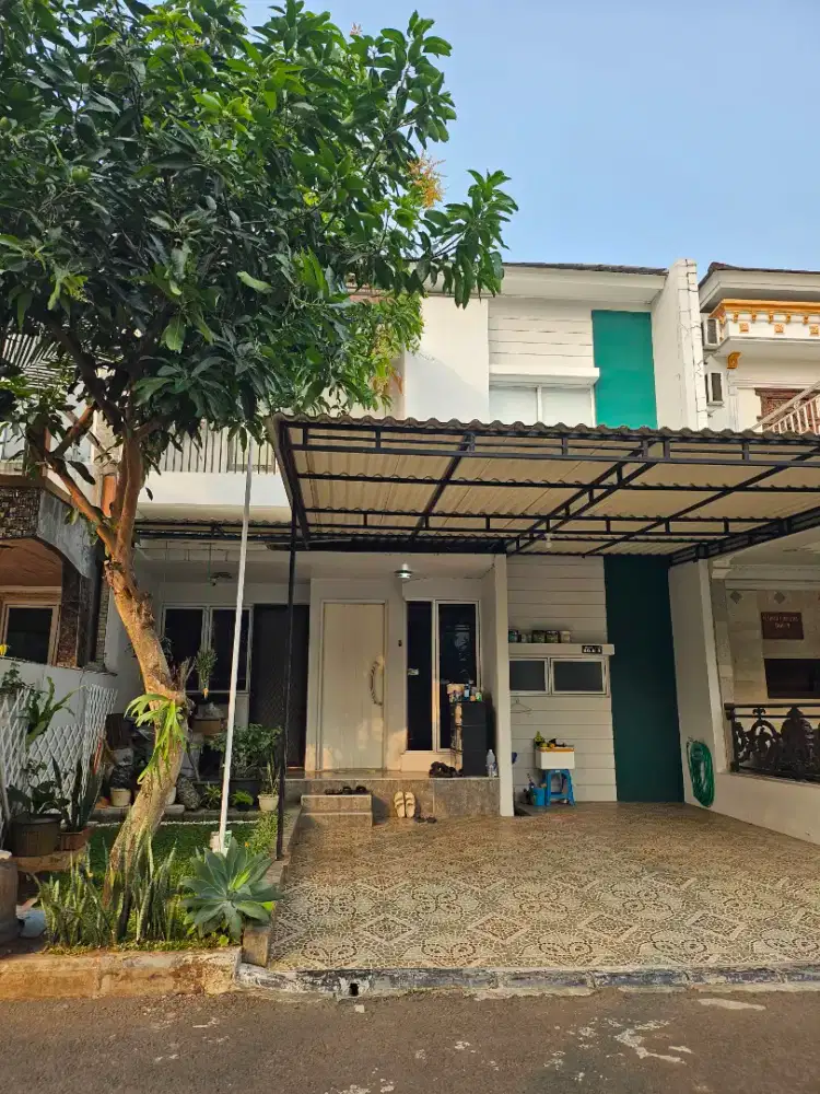 Di Jual Rumah Lokasi Grand Wisata Bekasi