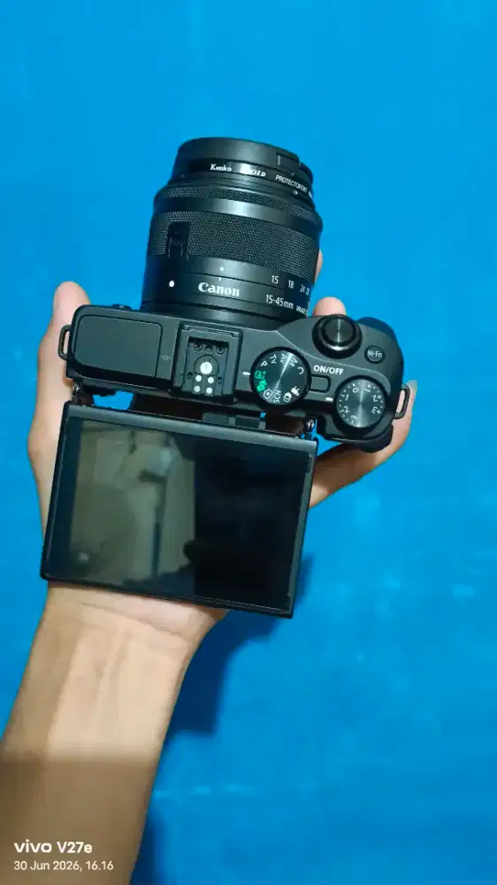 Canon Eos m3 hitam