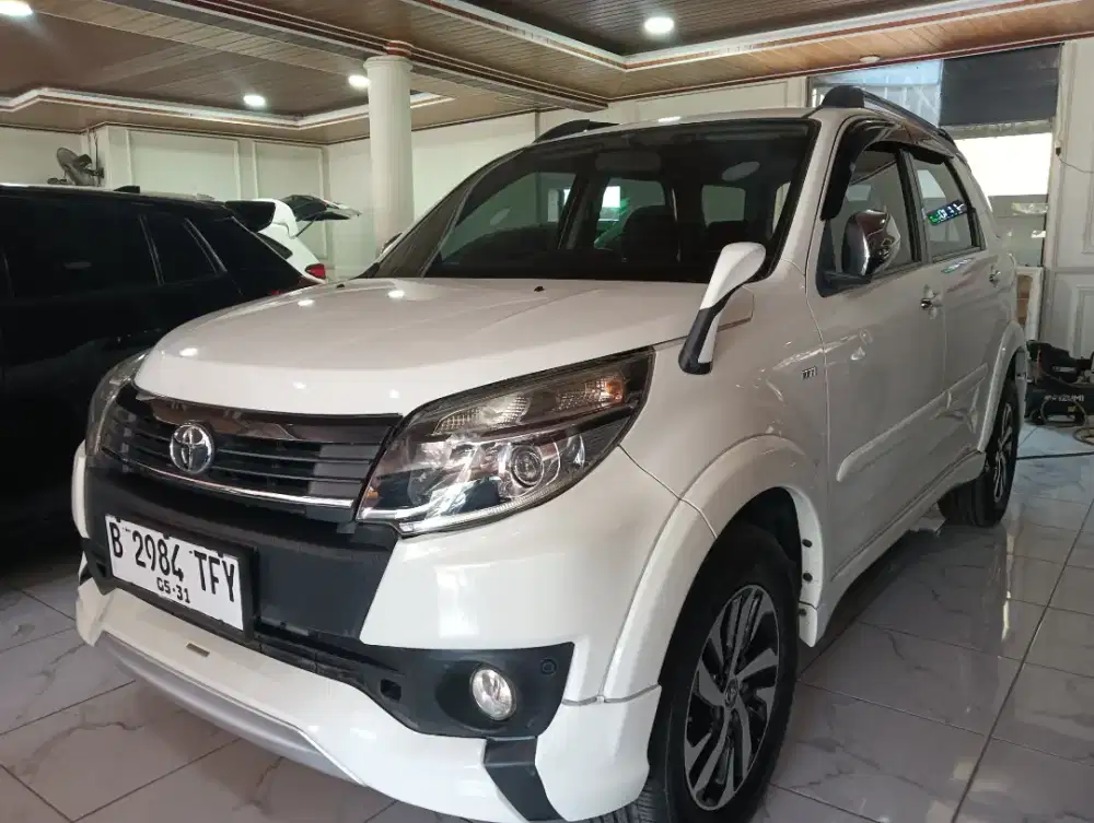 Toyota Rush 1.5 S trd Sportivo at DP 5jt tahun 2016