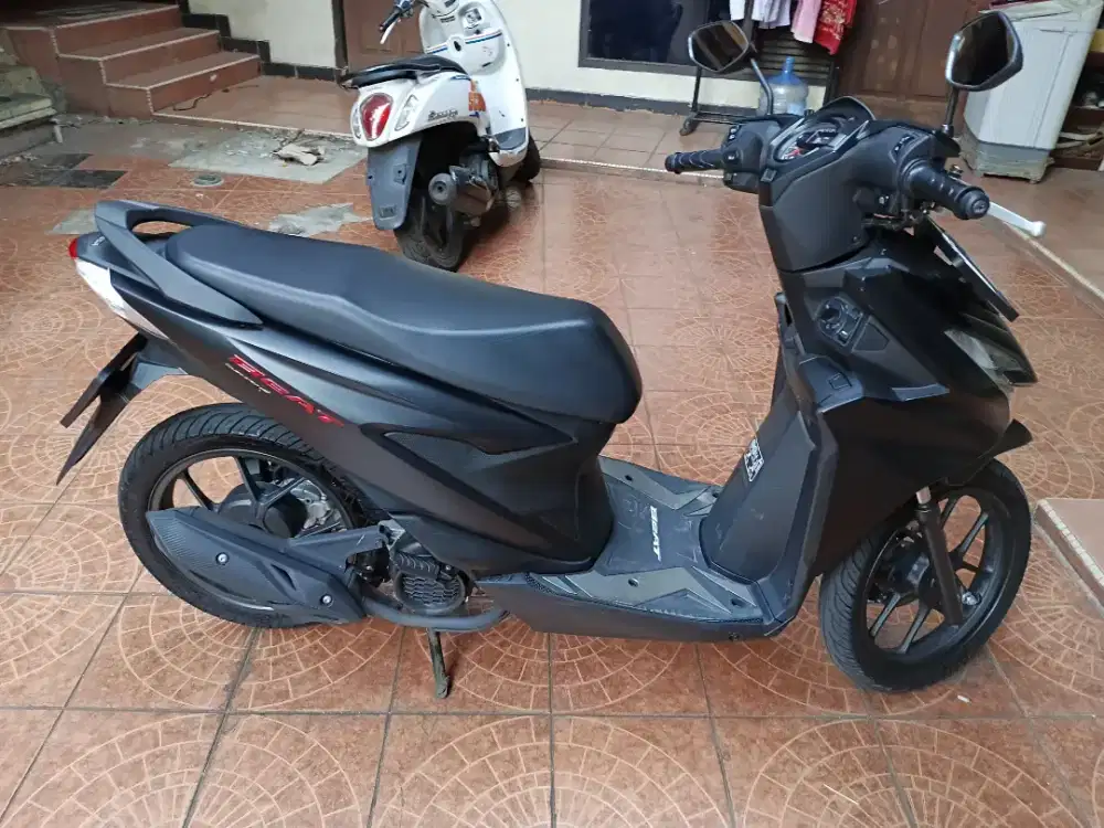 Honda Beat Deluxe Smart Key 2025 hitam