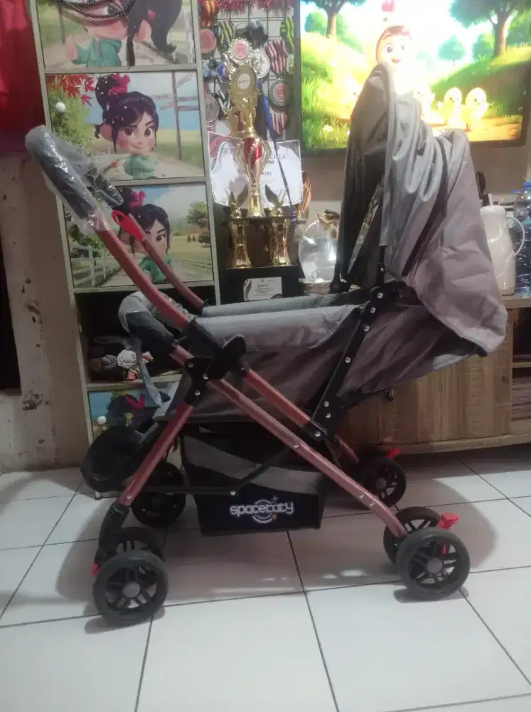 Stroller bayi merek space baby