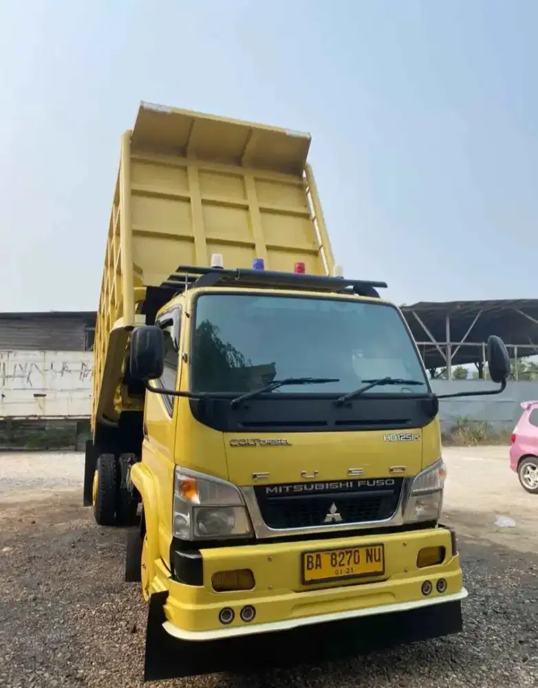 Mitsubishi Canter FE 74 HDV + Dump truck