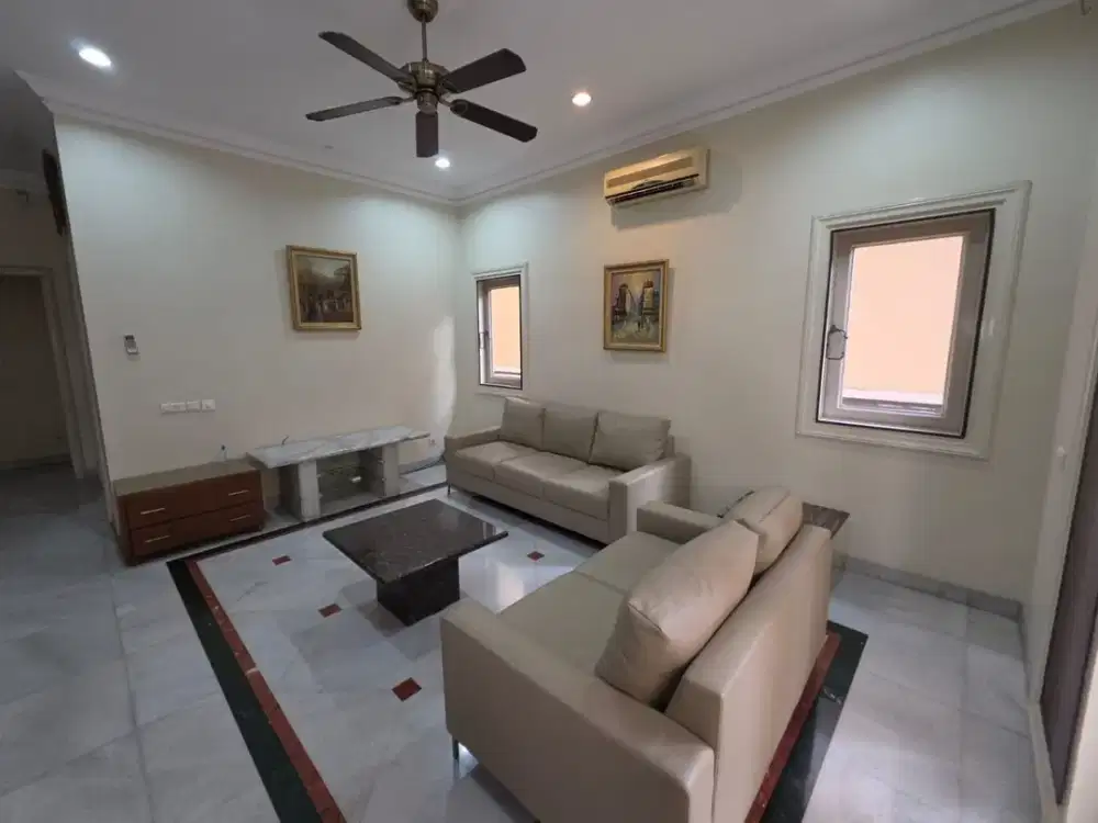 DI SEWAKAN Rumah Di FontainableaubGolf Residence Bukit Golf BSD