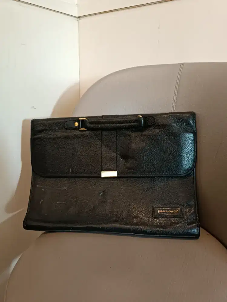 Tas Kantor Fungsional Branded