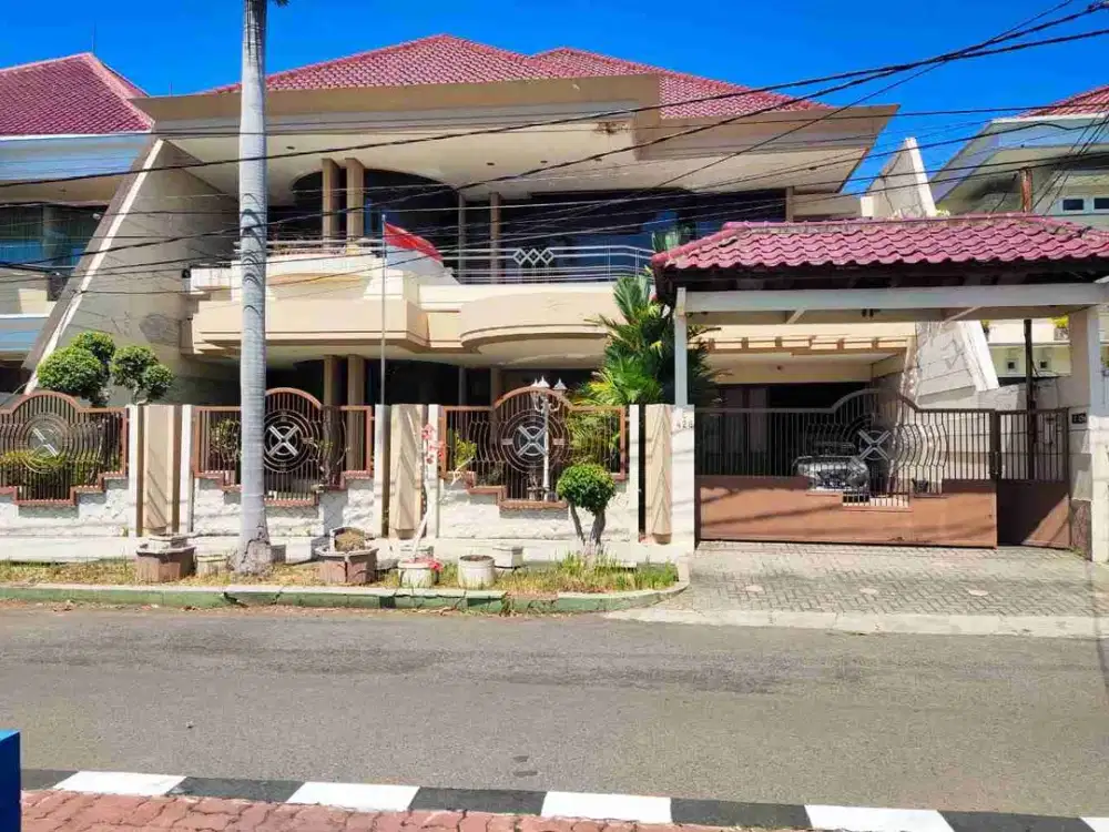 Dijual rumah terawat mewah lama Margorejo indah