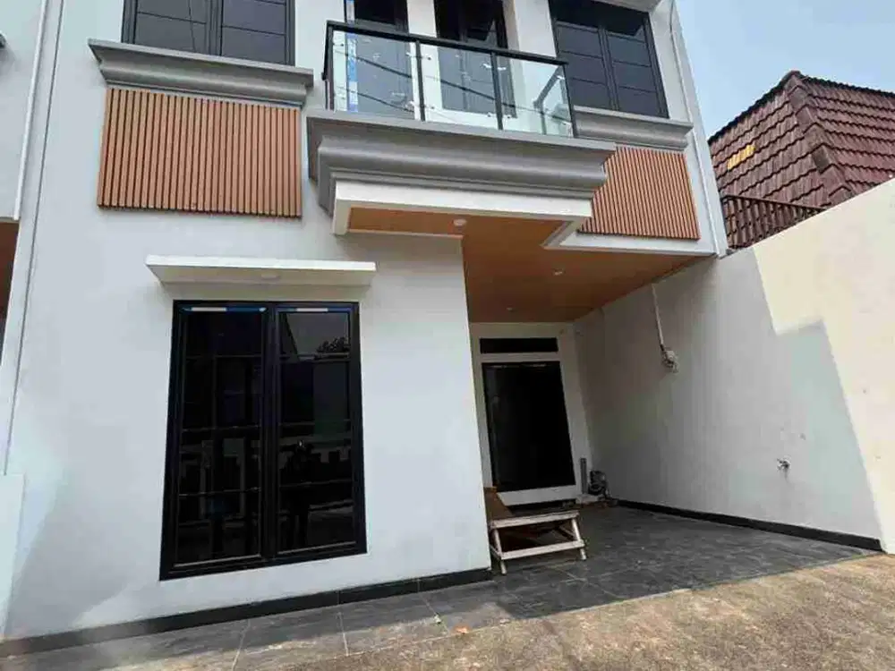 DI JUAL RUMAH MURAH 2 LANTAI  RAWA SARI BARAT CEMPAKA PUTIH JAKARTA PUSAT