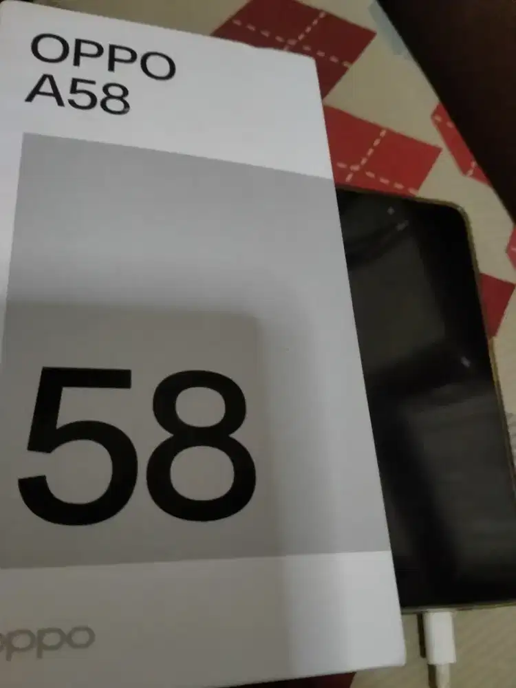 Hp.oppo A58 hasil kondisi lengkap pers kardus dan juga charge HP