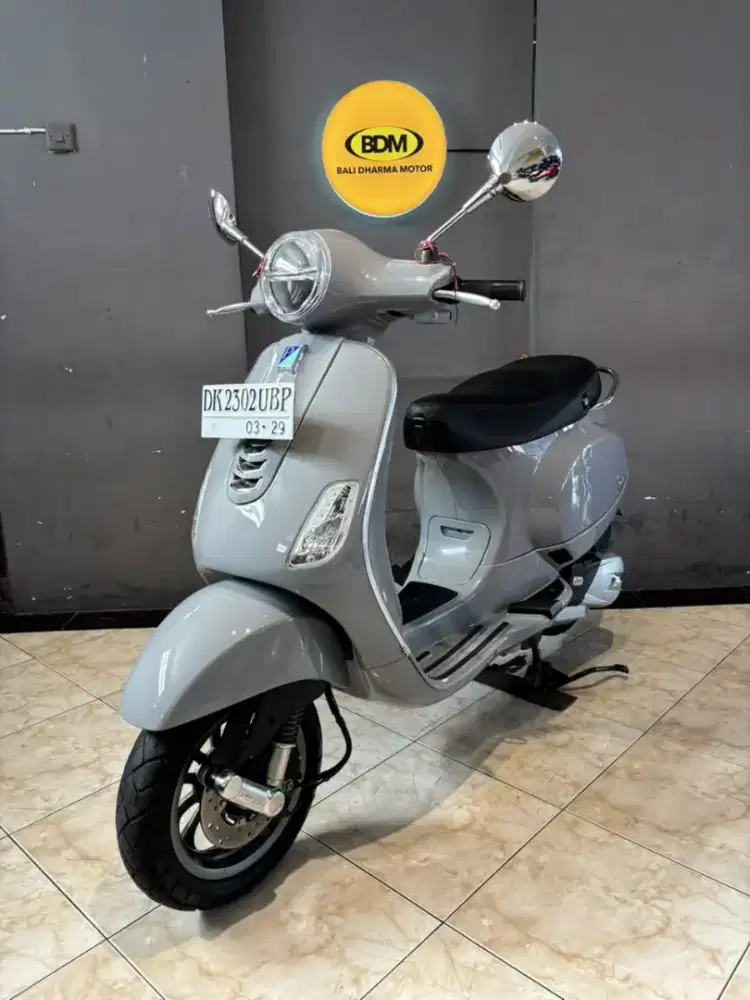 DP 500k / BUNGA MENURUN 2% / PIAGGIO VESPA LX 125 TAHUN 2023