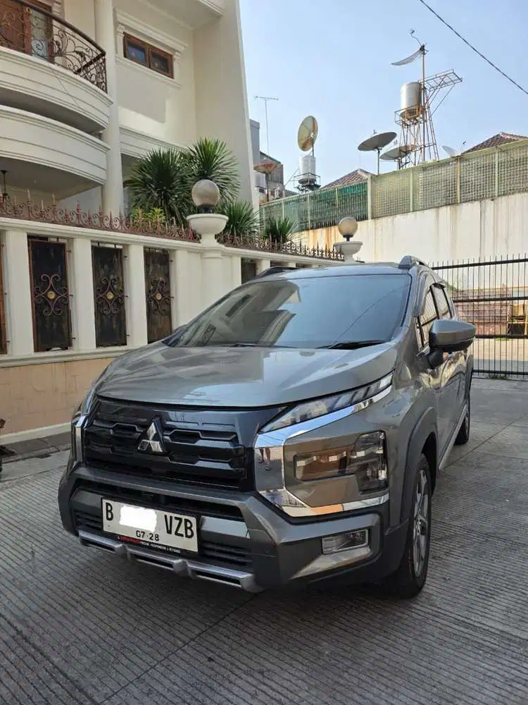MITSUBISHI XPANDER CROSS FACELIFT PREMIUM PACKAGE TIPE TERTINGGI