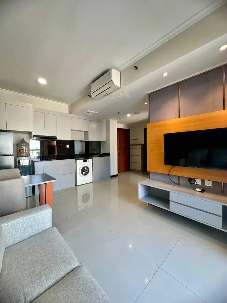 SEWA APARTEMEN TAHUNAN WATERPLACE 2BR FURNISHED BARU RENOVASI