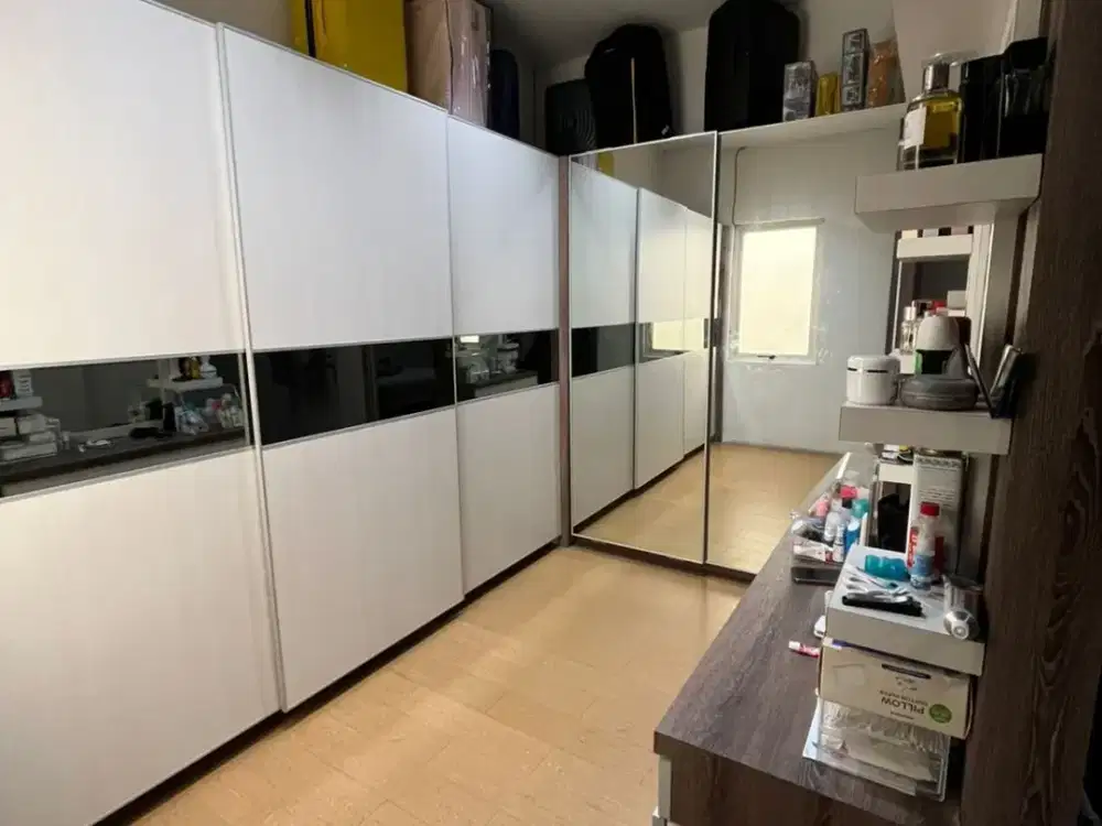 Rumah Modern 2 Lantai Nyaman Siap Huni di City Resort Cluster Hawaii Cengkareng Jakarta Barat