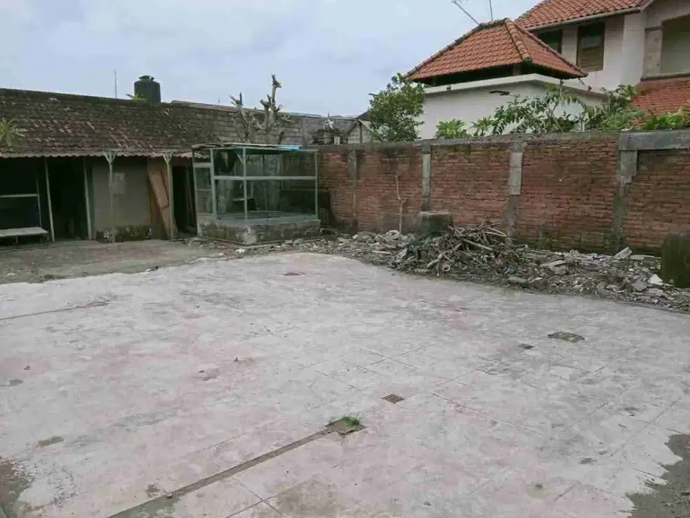 tanah jalan Dewi madri Renon bali