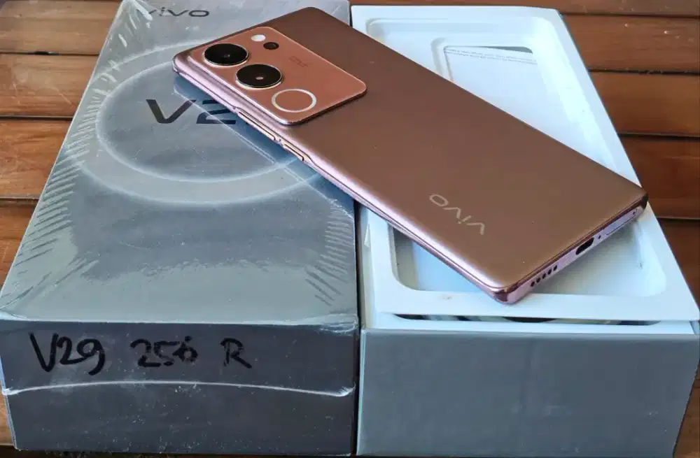 Vivo V29 5G 8/256 GB Red Velvet Mulus Minus Pemakaian 95%