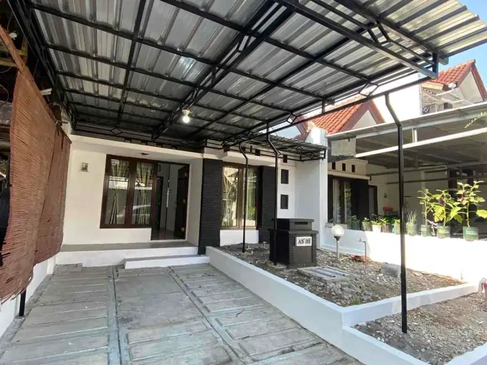 Disewakan Rumah Tamansari Majapahit, LT 96 LB 80. One Gate System