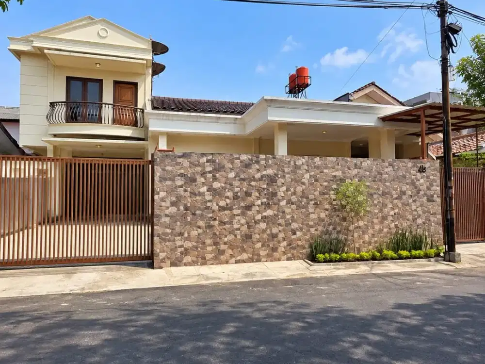Rumah Besar LT 318m2 Siap Huni Kemanggisan Nego Sampi jadi