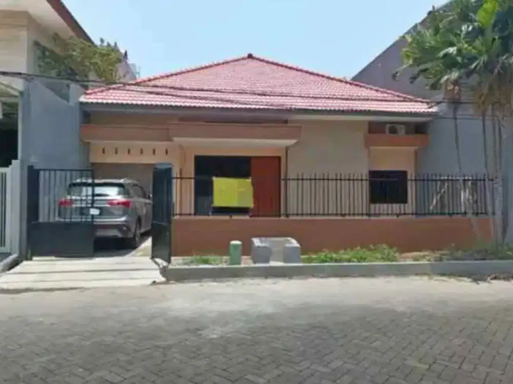 Manyar Minimalis Siap Huni Strategis dekat Tengah Kota