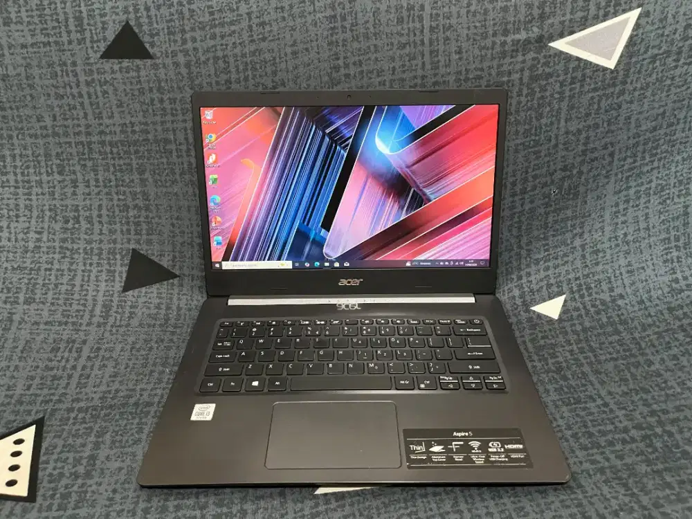 Acer Aspire 5 Segel Mulus Slim
Core i3 Gen 10 Ram 8/256gb