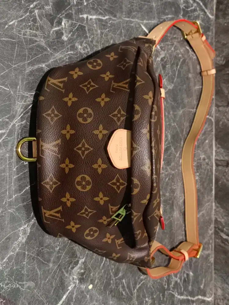 Tas LV Louis Vuitton Bumbag brown made in France