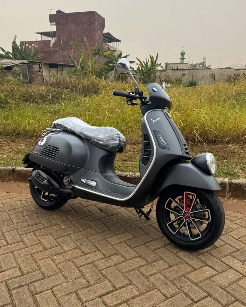 VESPA GTV SEI GIORNI II 300 HPE LIMITED EDITION 2021 NO MINUS