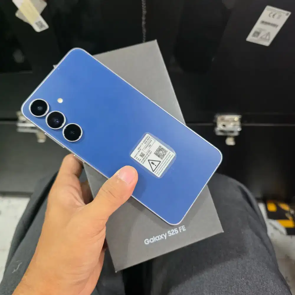 Samsung galaxy s25 Fe 5G 8/256 garansi juli 2027