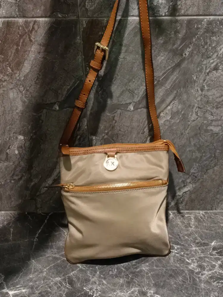 Tas Michael Kors Nylon Crossbody bag