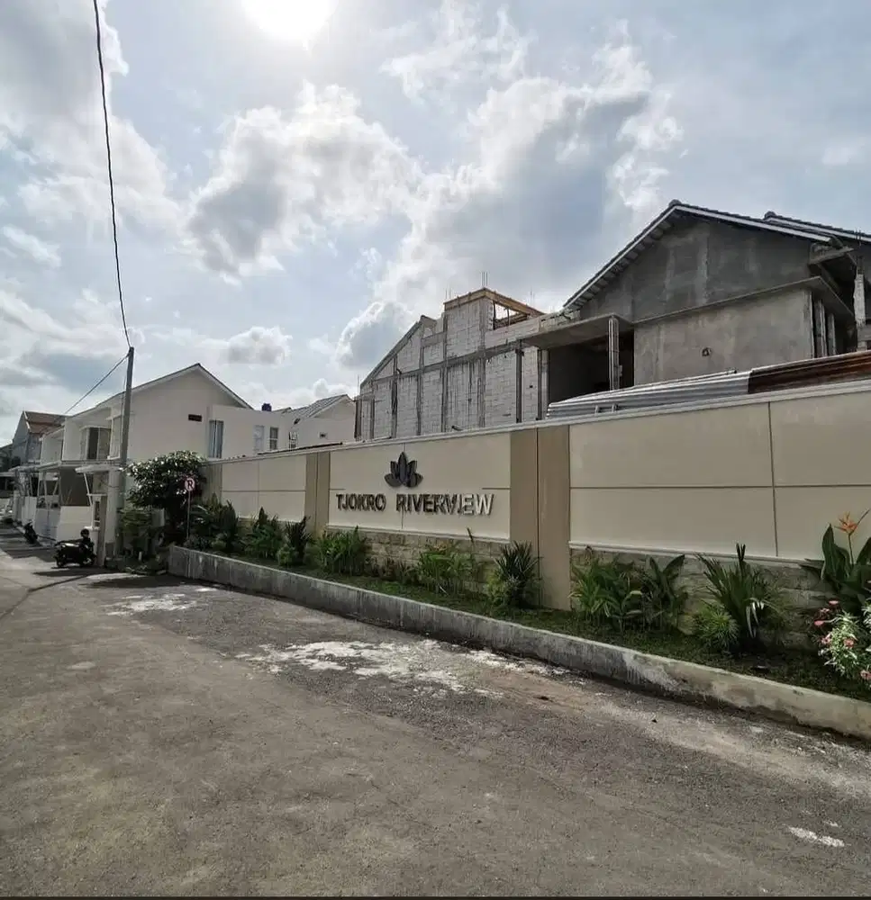 Disewakan rumah tinggal dengan lingkungan aman