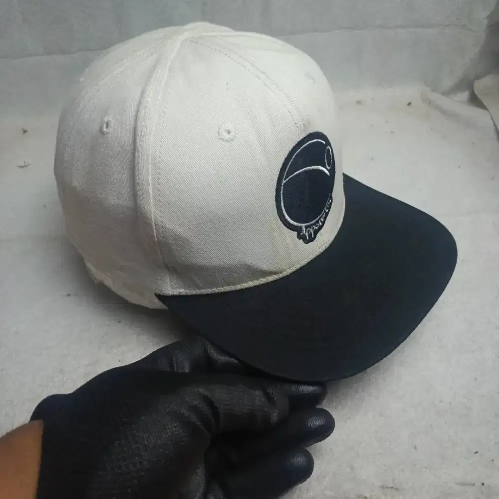 Topi Snapback Pria Wanita Two Tone Black White Logo Bordir Apparel Co