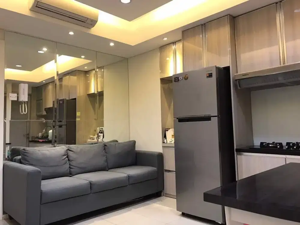 Apartemen Green Lake Sunter 2BR furnish interior, lantai sedang, hadap utara, view JIS dan pelabuhan priok.