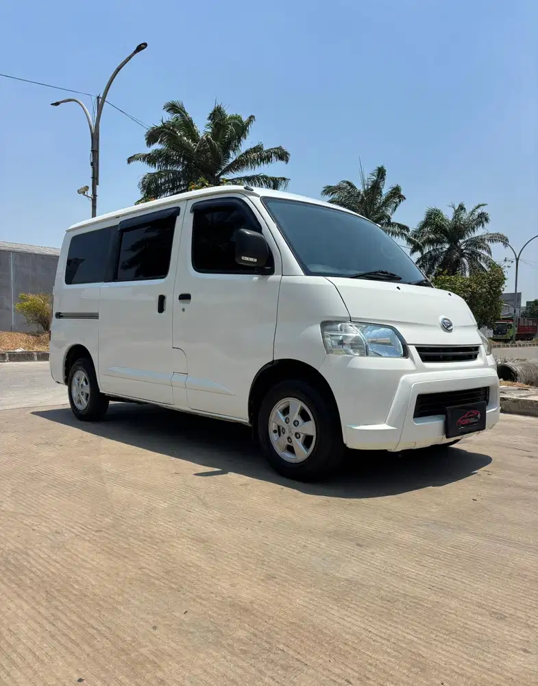 Daihatsu Granmax 1.5 D AcPs 2020 Manual ( Putih Metalik )