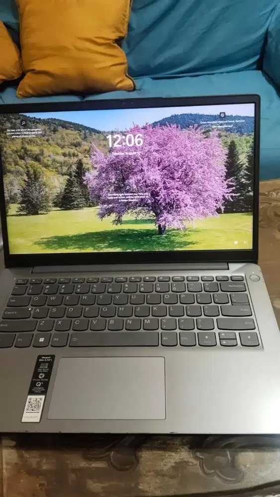 Laptop lenovo masi bagus