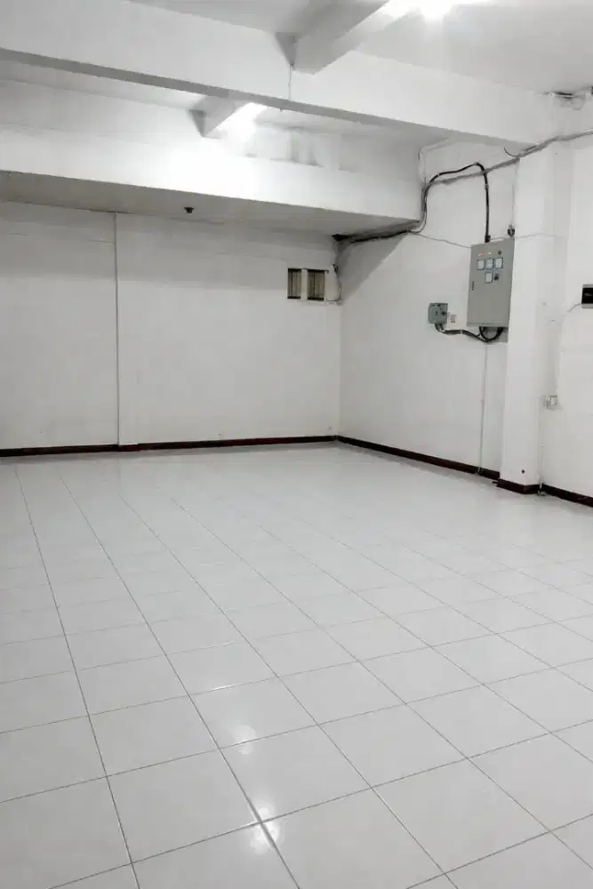 Disewakan ruko / kantor strategis di mainroad Rajawali Barat Bandung