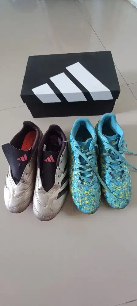 Jual sepatu bola adidas predator dan mills
