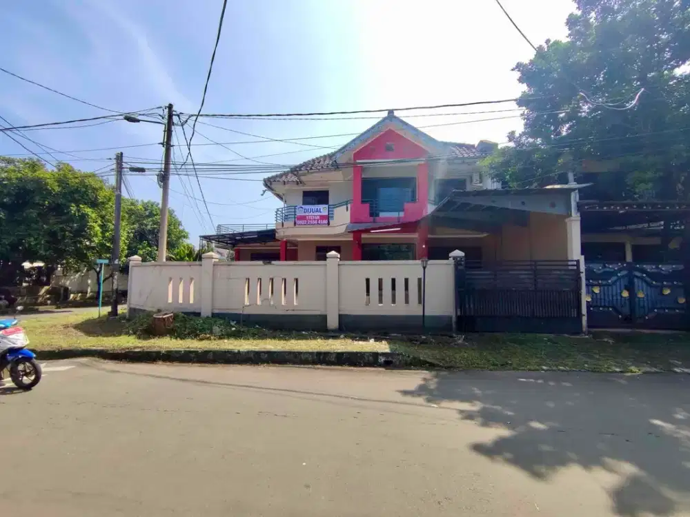Rumah besar hook posisi bagus taman yasmin