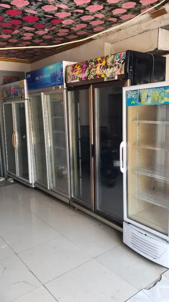 Showcase gea jumbo 1050 liter