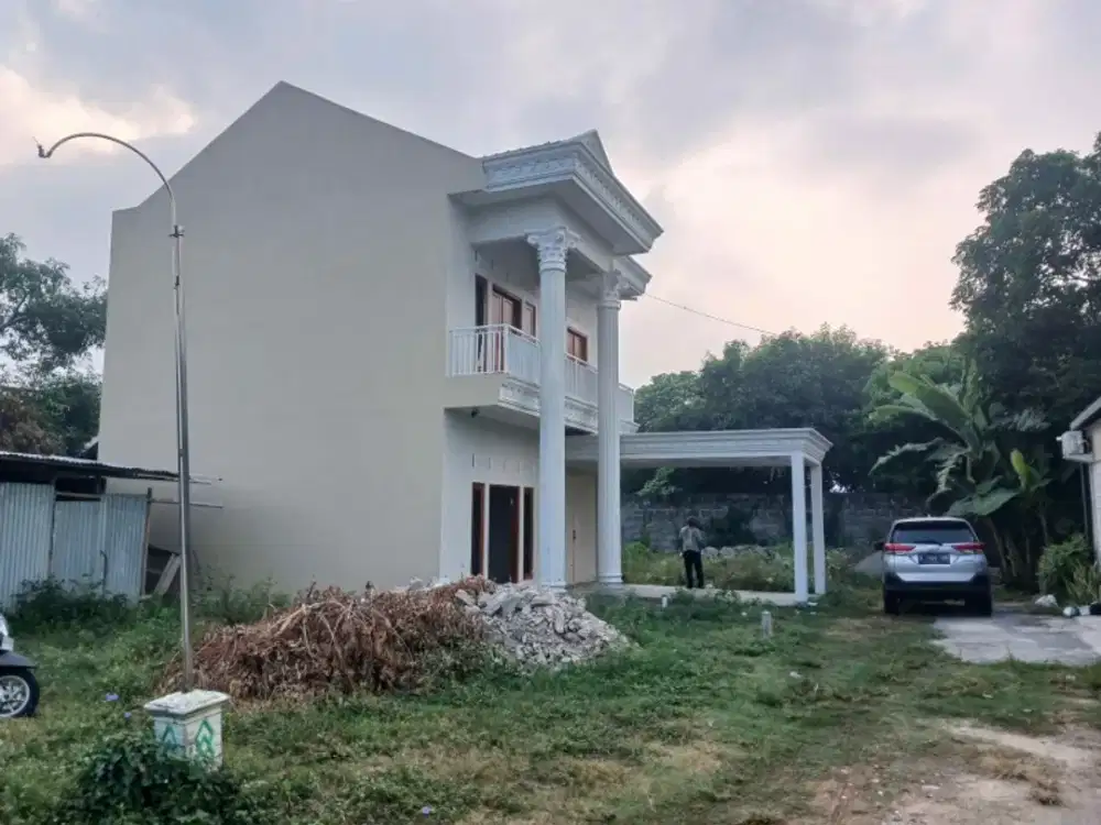 Dijual Rumah 2 lantai, 145/100, di Jl. Ringroad  Selatan Yogyakarta