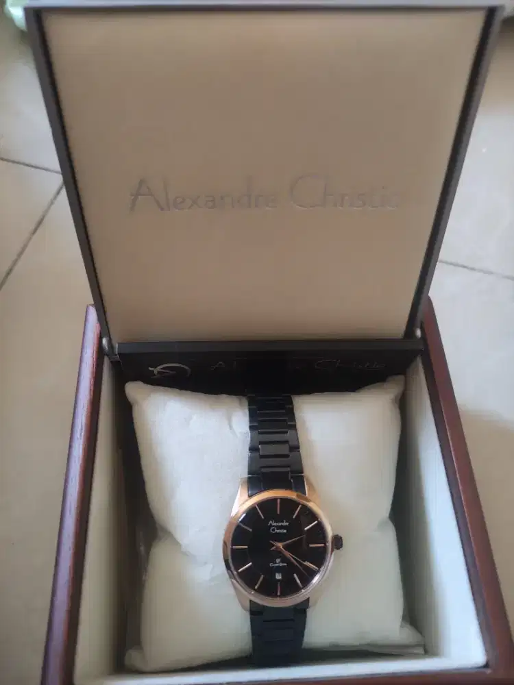 Dijual jam tangan wanita Alexandre Christie