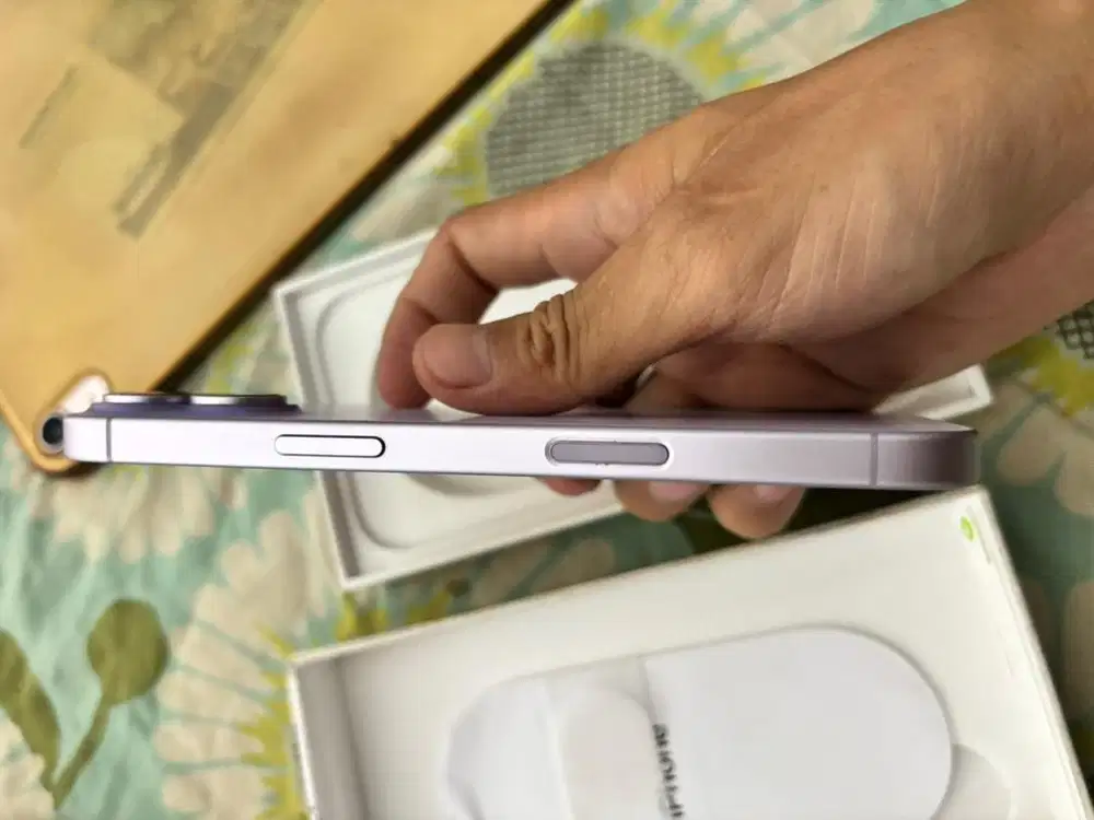 Iphone 17 basic, garansi masih berjalan.
