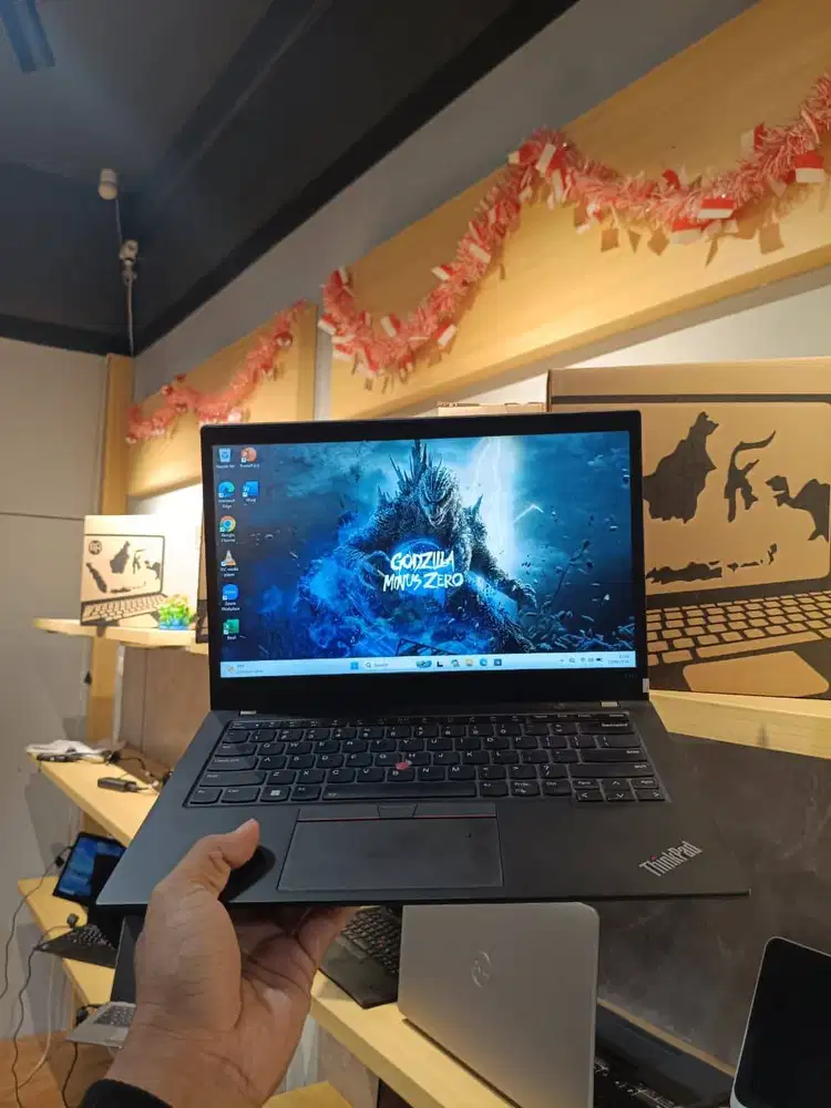 BU Jual Laptop Second Lenovo Thinkpad T14s i7-11/16/512 bisa nego