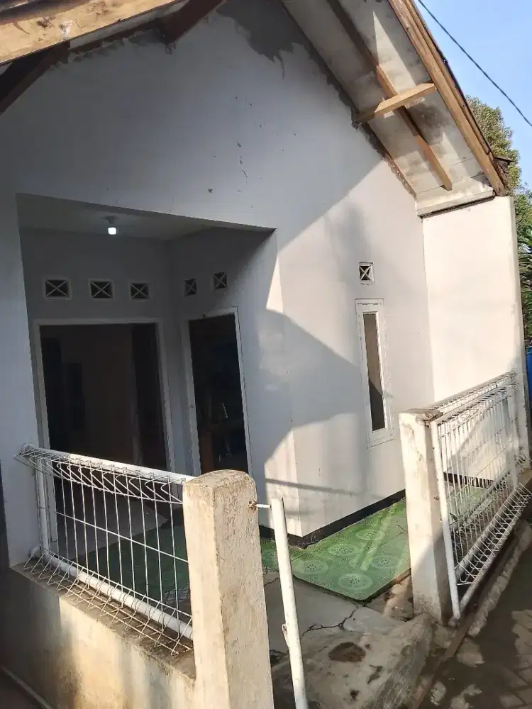 Di Jual Rumah 2 Lantai Siap Huni