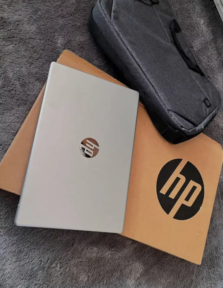 CICILAN HP NOTEBOOK I5 8/512GB SSD SILVER