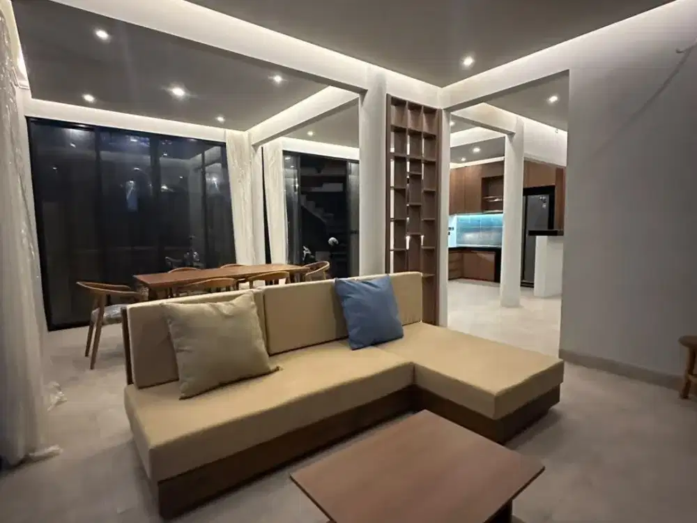 Dijual Villa di Canggu / Freehold