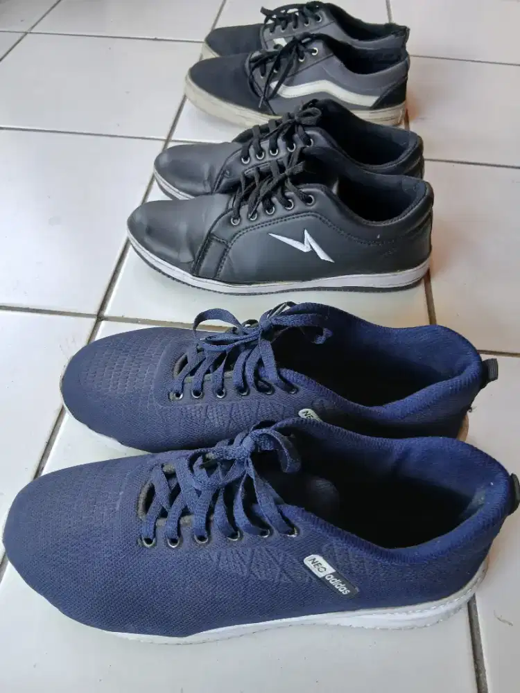 SEPATU OLAH RAGA 3 SET