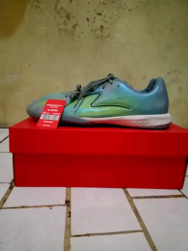 Sepatu futsal SPECS LIGHT SPEED REBORN META XR ORIGINAL