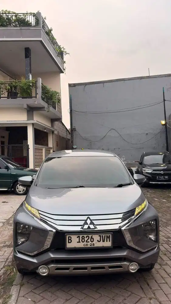XPANDER SPORT 18 ISTIMEWA