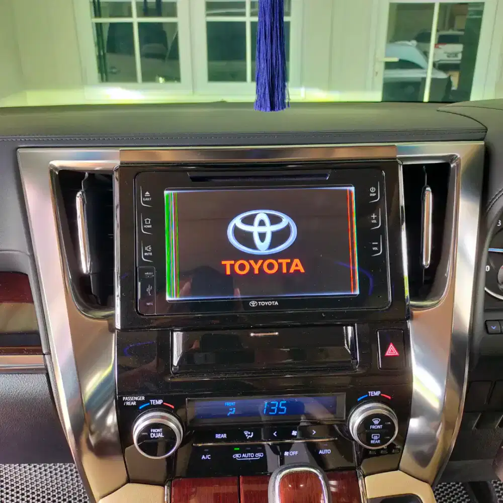 Servis Lcd Bergaris toyota Alphard 2015-2019