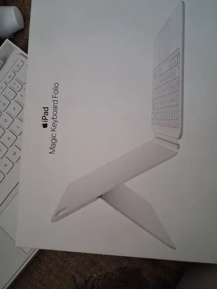 Apple ipad magic keyboard folio ori