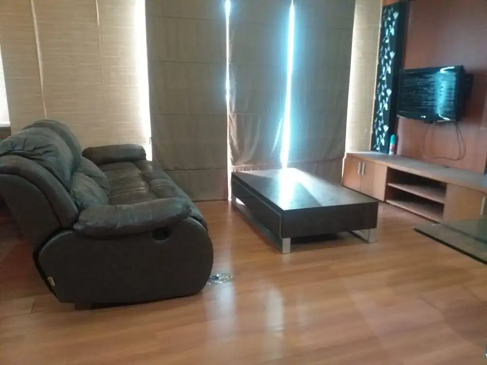 APARTEMEN PENTHOUSE WATERPLACE SEWA TAHUNAN 3BR FULL FURNISHED