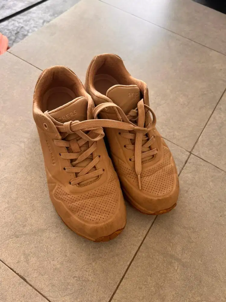 Skechers Uno Lite Women's Sneaker