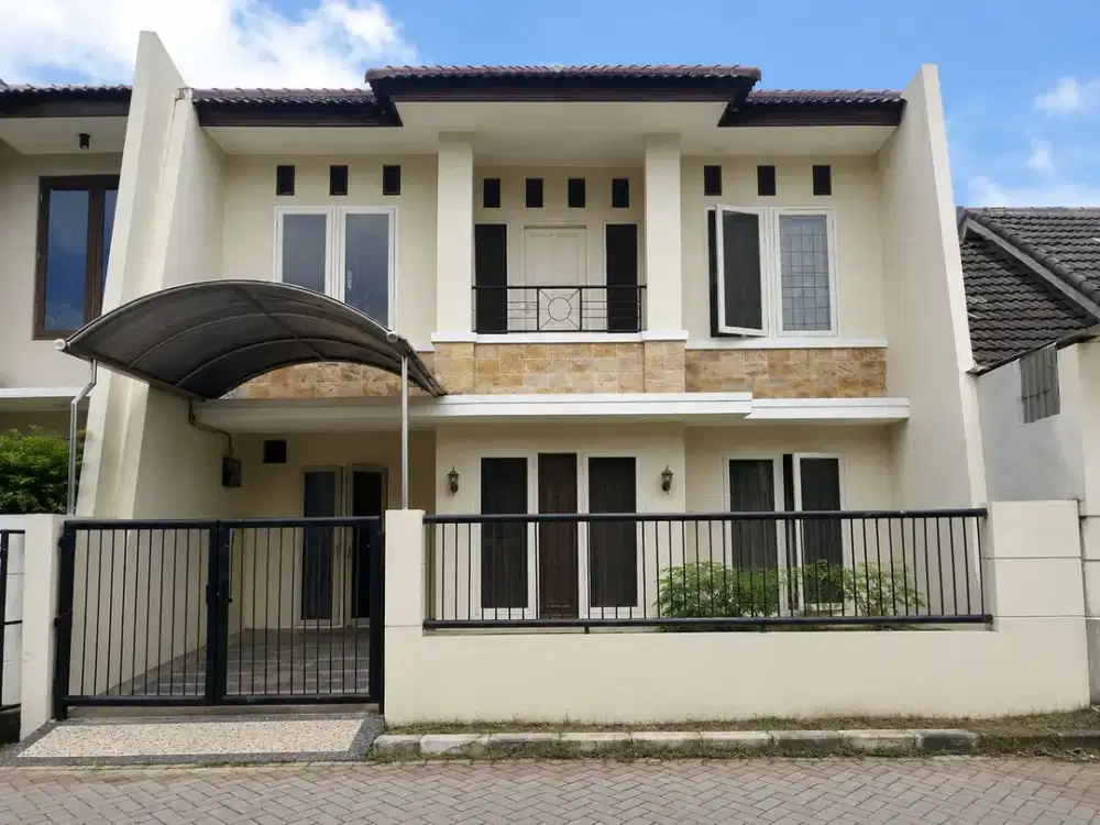 Dijual Rumah Murah 2  Lantai Strategis Dekat Kampus ITS dan Pakuwon City Di Mulyosari Surabaya