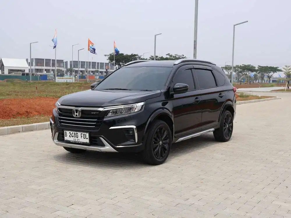 Honda BR-V NX7 prestige at matik 2024 Bensin